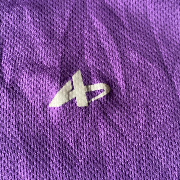 Athletech XL 14/16 shirt. Approx 24 inches long - Picture 6 of 12